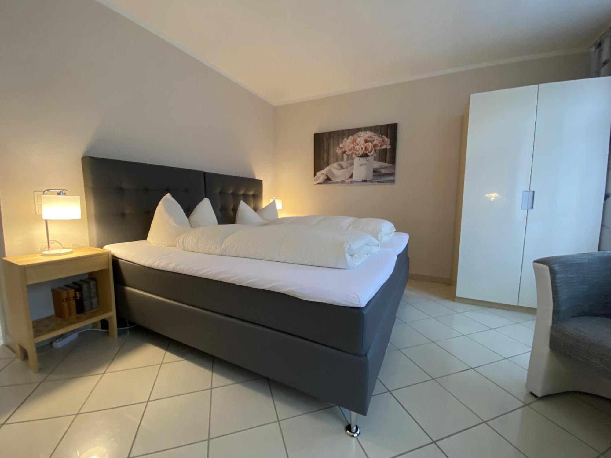 Apartments Und Zimmer Gaestehaus Matthias دريسدن المظهر الخارجي الصورة