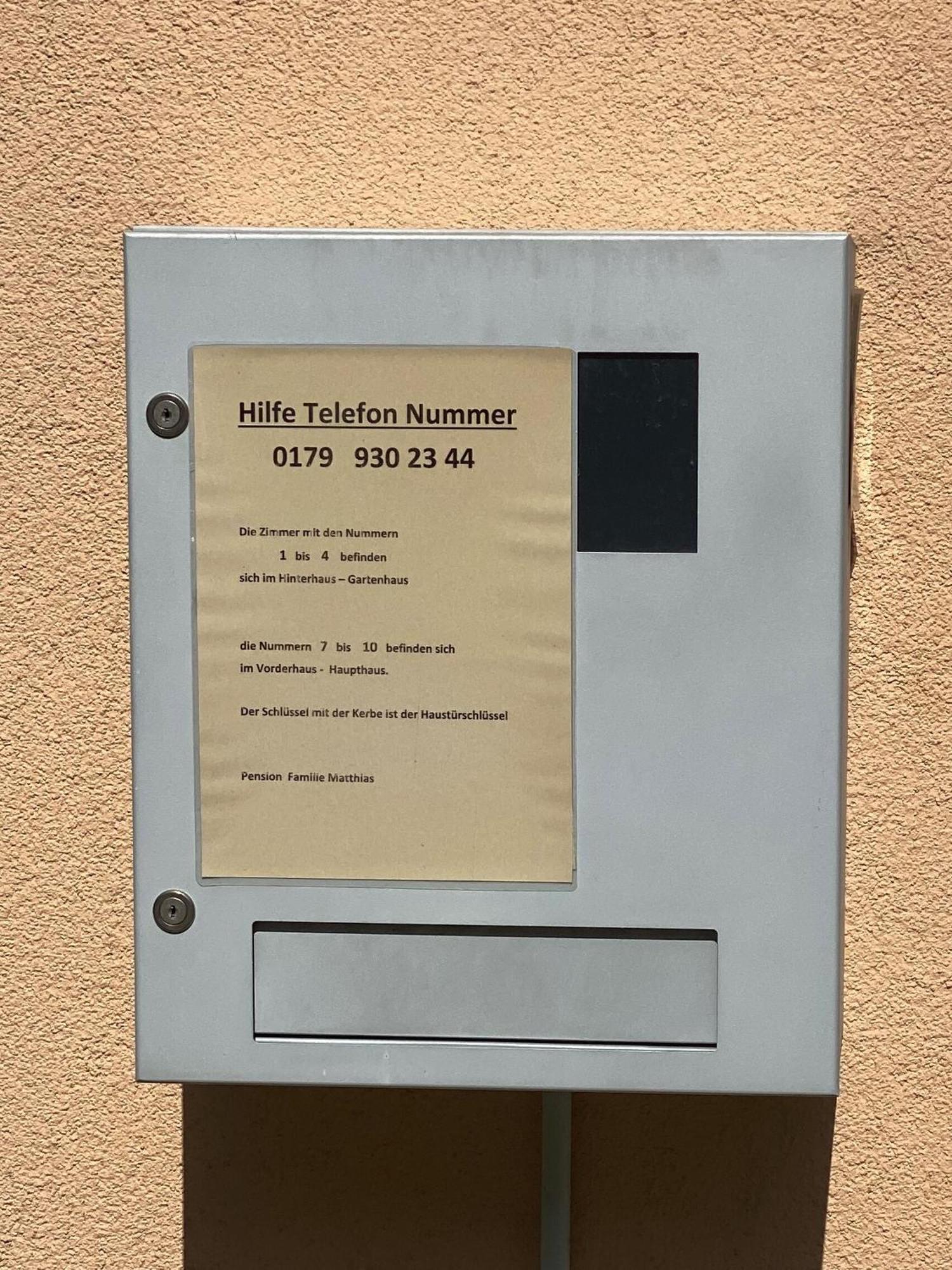 Apartments Und Zimmer Gaestehaus Matthias دريسدن الغرفة الصورة