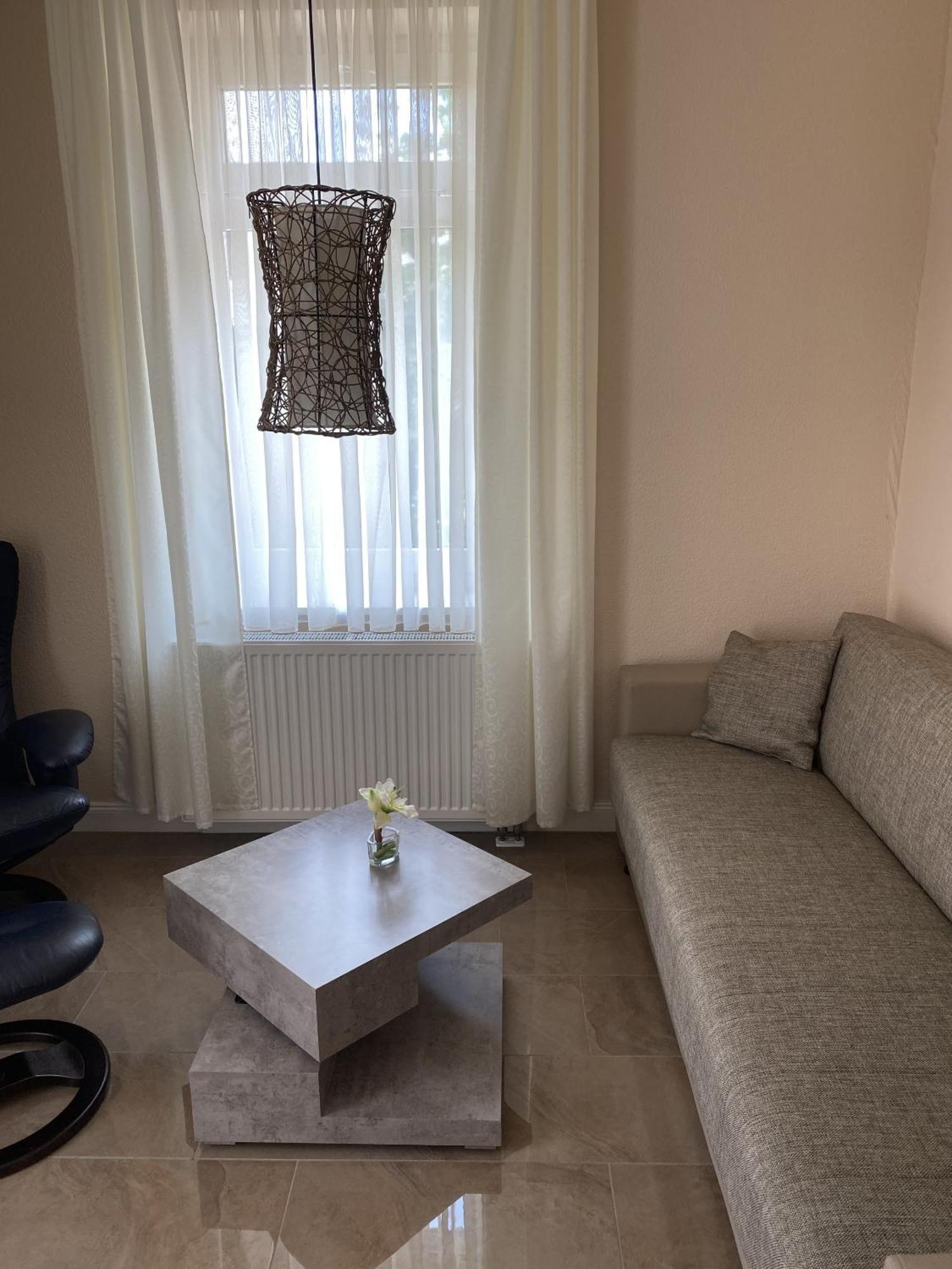 Apartments Und Zimmer Gaestehaus Matthias دريسدن الغرفة الصورة