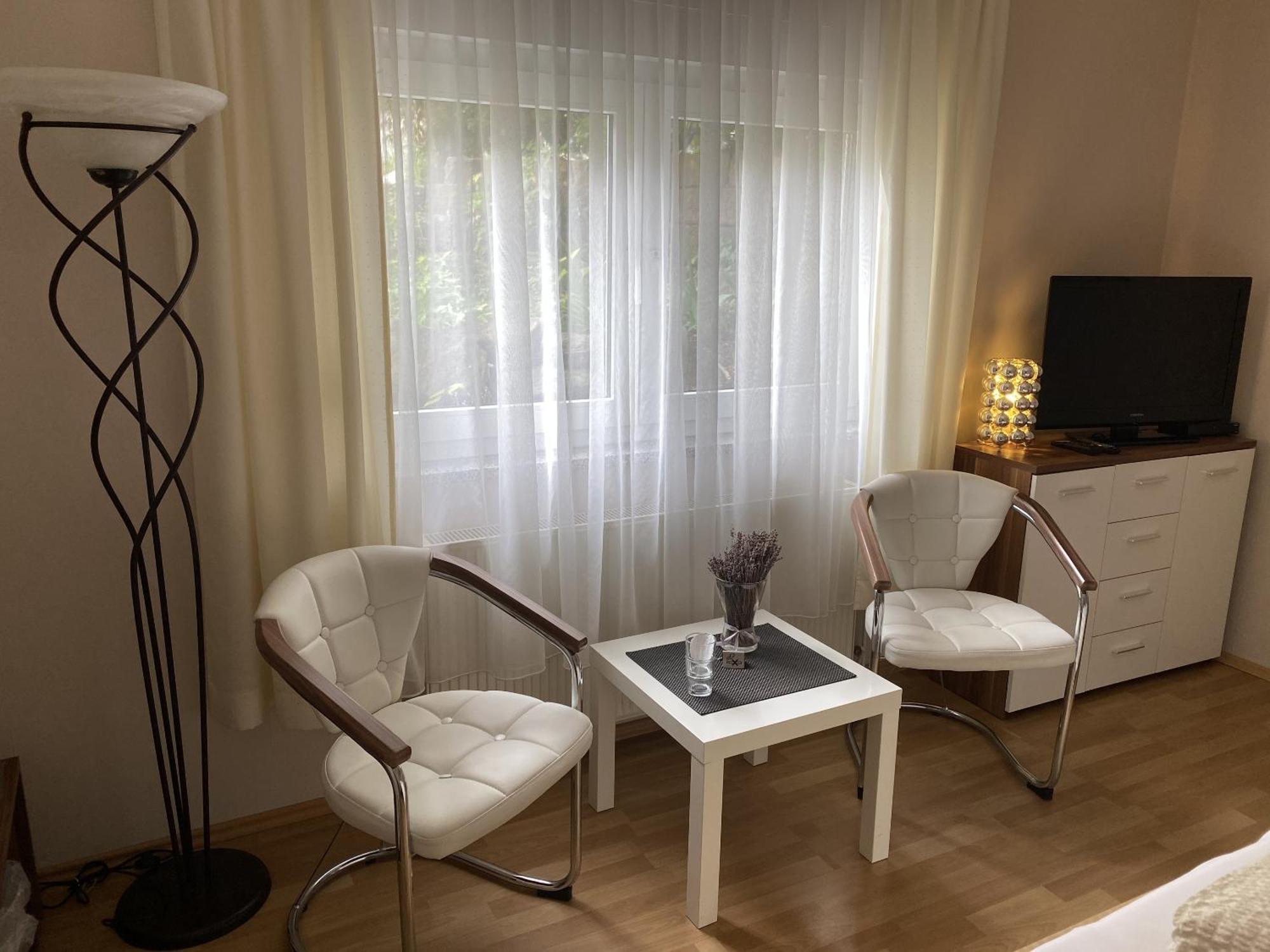 Apartments Und Zimmer Gaestehaus Matthias دريسدن المظهر الخارجي الصورة